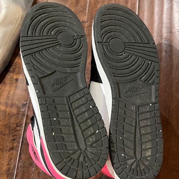 Nike AJ1 limited edition - Picture 2 of 5